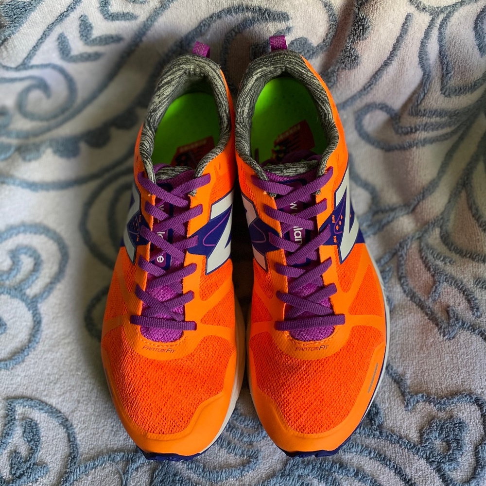 *Per-Owned* New Balance Women's Running Shoe W1500P - Neon Orange, Blue, Purple